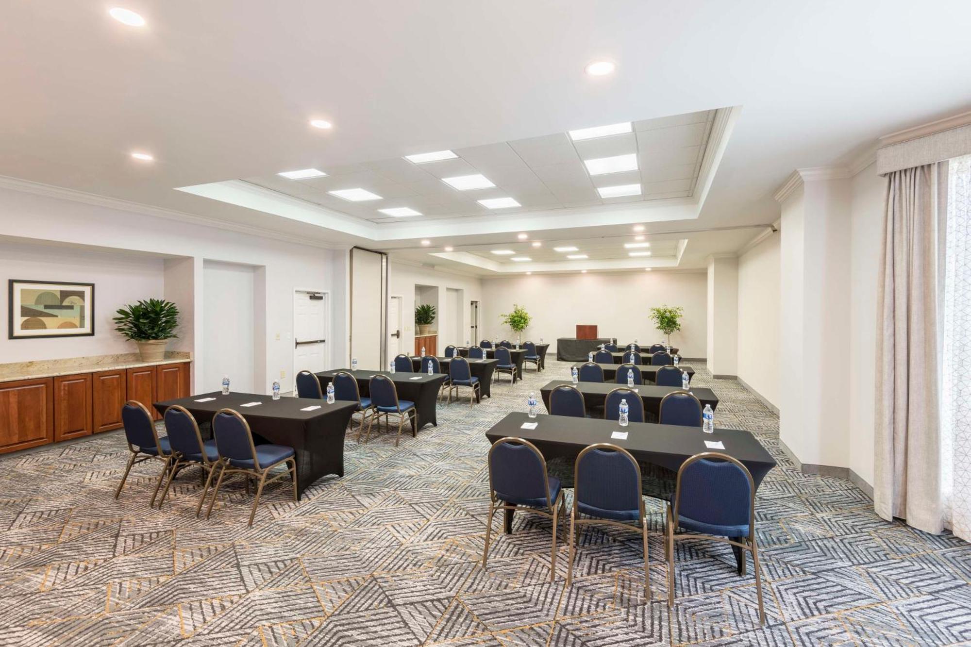 Homewood Suites By Hilton New Orleans Buitenkant foto